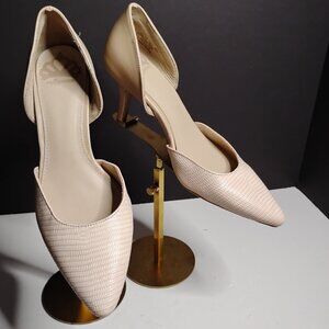 Fergalicious by Fergie Heels Size 8.5 Tan/Cream Cordelia Synthetic D'Orsay Style